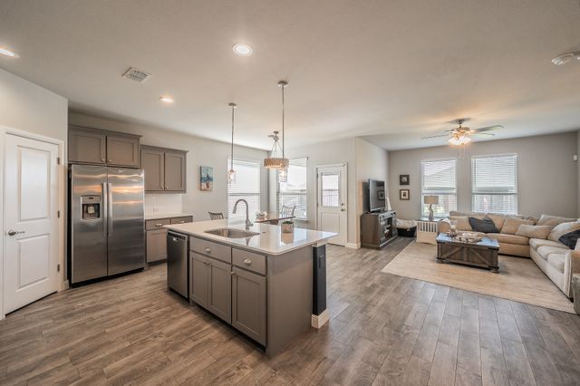 848 Shepperton Way, Fort Worth, TX 76247