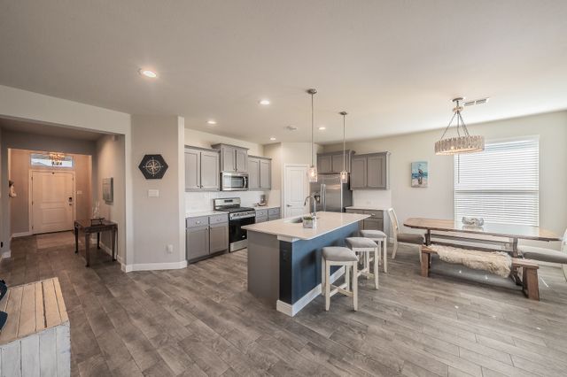 848 Shepperton Way, Fort Worth, TX 76247