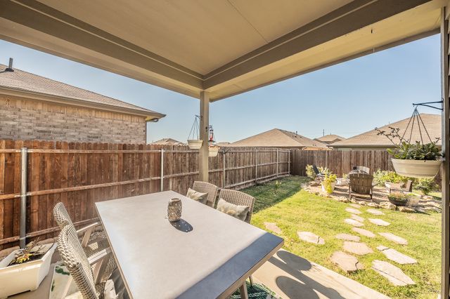 848 Shepperton Way, Fort Worth, TX 76247