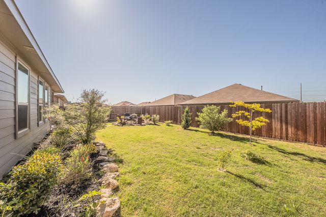 848 Shepperton Way, Fort Worth, TX 76247