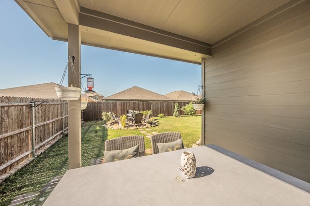 848 Shepperton Way, Fort Worth, TX 76247