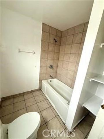 726 W 76th, Los Angeles, CA 90044