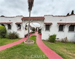 726 W 76th, Los Angeles, CA 90044