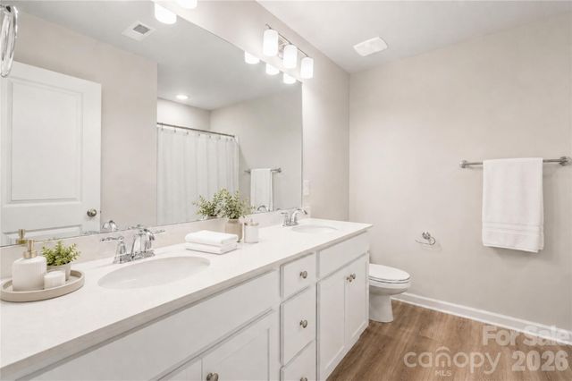 8908 Sawyer Run Court, Charlotte, NC 28215