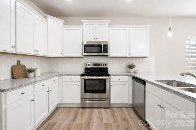 8908 Sawyer Run Court, Charlotte, NC 28215
