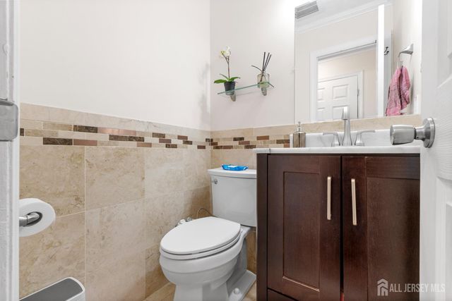 114 Pendleton Place, Old Bridge, NJ 08857