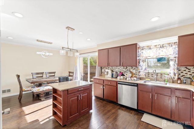 114 Pendleton Place, Old Bridge, NJ 08857