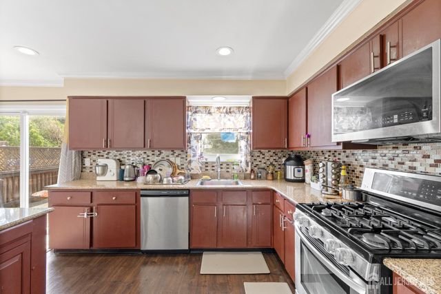 114 Pendleton Place, Old Bridge, NJ 08857