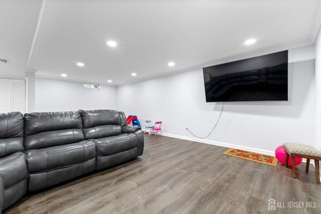 114 Pendleton Place, Old Bridge, NJ 08857