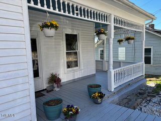 911 Russell Street, Bristol, VA 24201