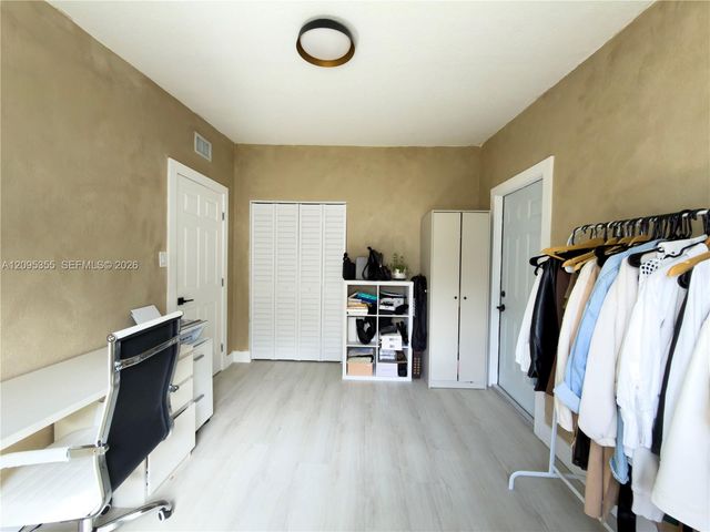 11720 NW 5th Avenue, Miami, FL 33168