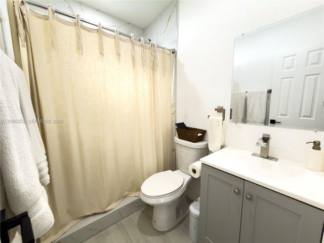11720 NW 5th Avenue, Miami, FL 33168