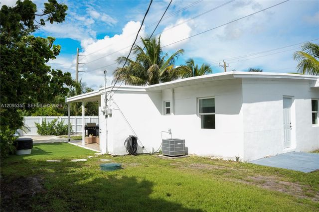 11720 NW 5th Avenue, Miami, FL 33168
