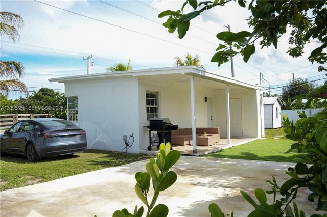 11720 NW 5th Avenue, Miami, FL 33168