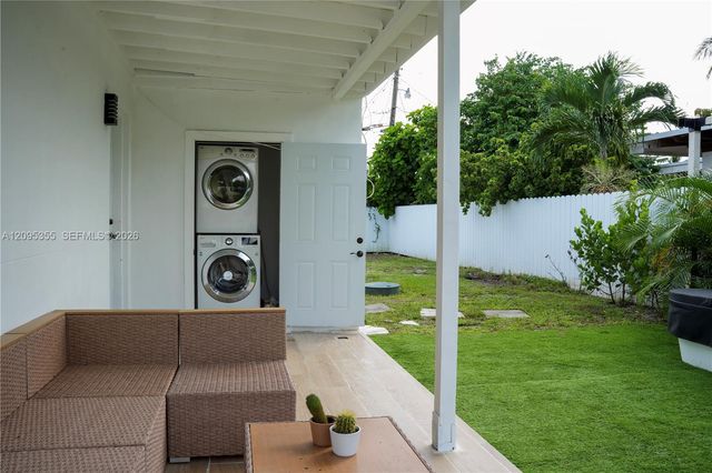 11720 NW 5th Avenue, Miami, FL 33168