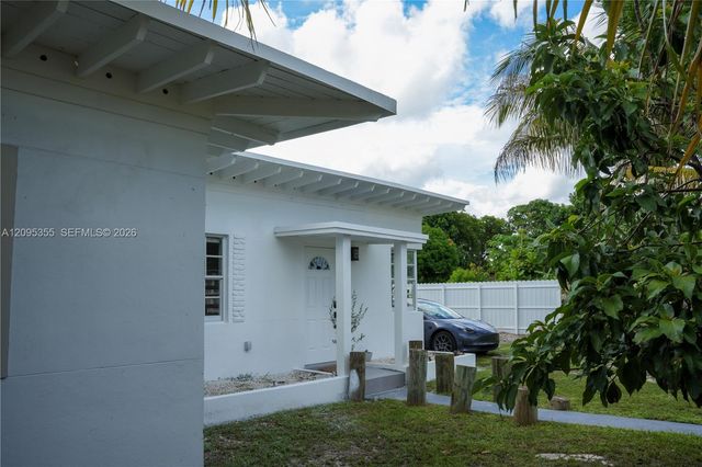 11720 NW 5th Avenue, Miami, FL 33168