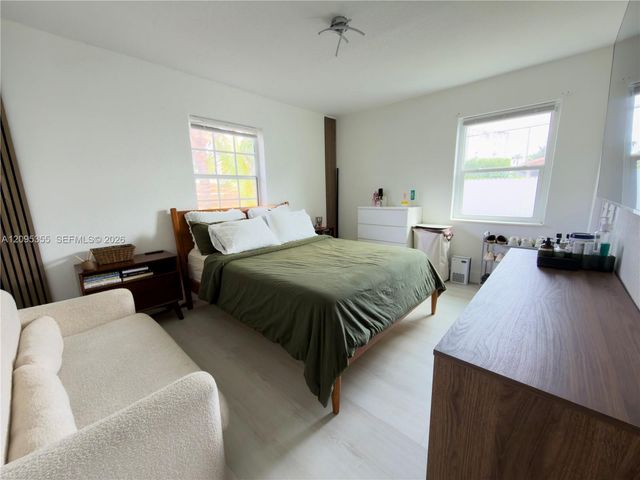 11720 NW 5th Avenue, Miami, FL 33168