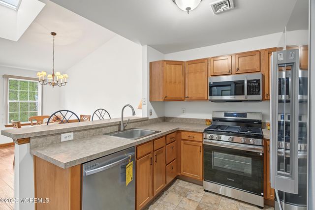 40 Pebble Beach Lane, Little Egg Harbor, NJ 08087