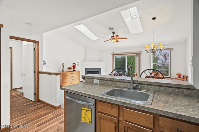 40 Pebble Beach Lane, Little Egg Harbor, NJ 08087