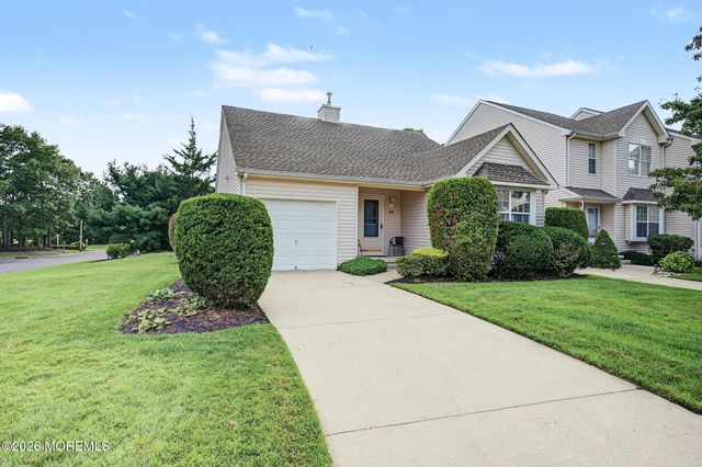 40 Pebble Beach Lane, Little Egg Harbor, NJ 08087