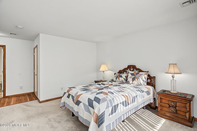 40 Pebble Beach Lane, Little Egg Harbor, NJ 08087
