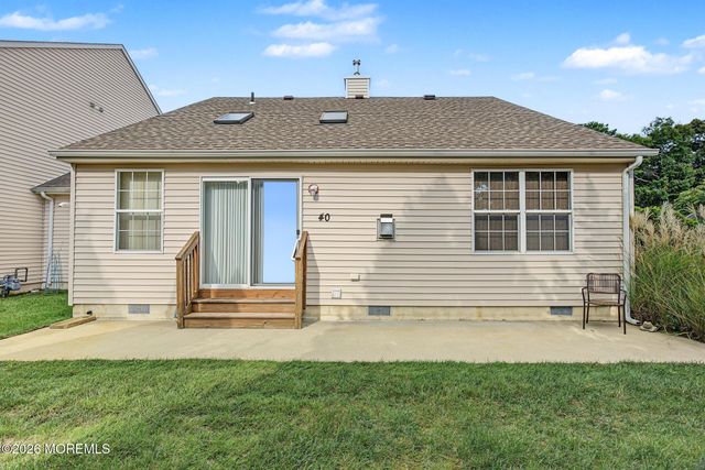 40 Pebble Beach Lane, Little Egg Harbor, NJ 08087
