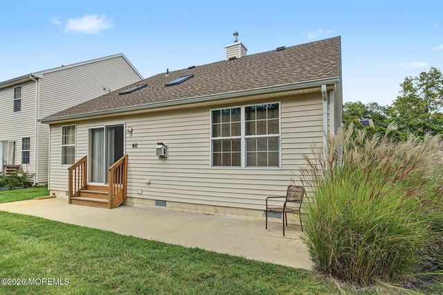 40 Pebble Beach Lane, Little Egg Harbor, NJ 08087