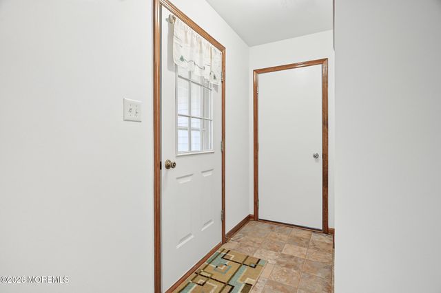 40 Pebble Beach Lane, Little Egg Harbor, NJ 08087