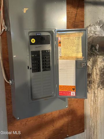 100 Clizbe Avenue, Amsterdam, NY 12010