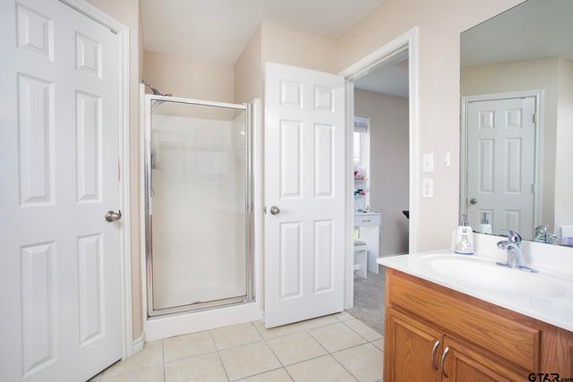 20291 Bluegrass Cir, Flint, TX 75762