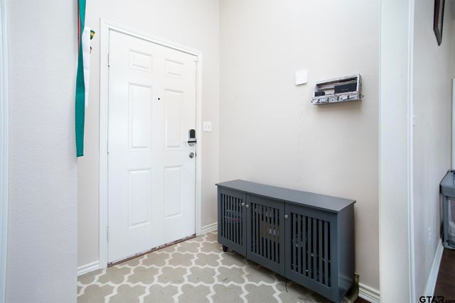 20291 Bluegrass Cir, Flint, TX 75762