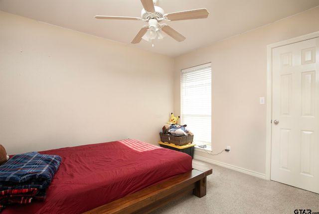 20291 Bluegrass Cir, Flint, TX 75762