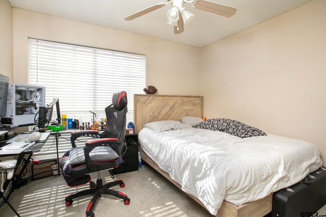 20291 Bluegrass Cir, Flint, TX 75762