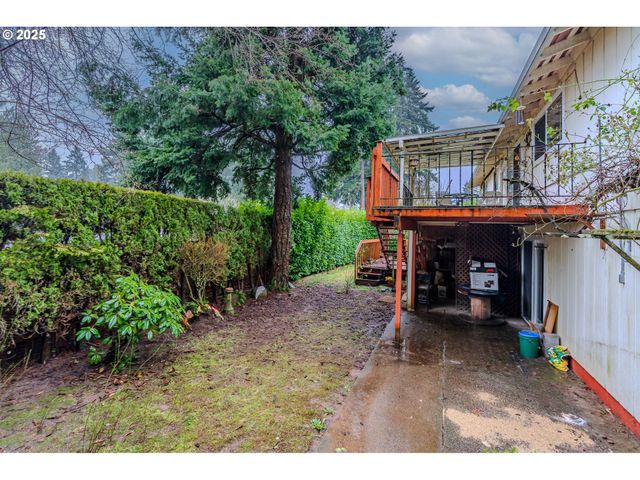 5866 Se LLOYD St, Milwaukie, OR 97222