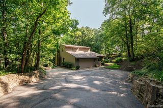 8878 Minne Wanna Road, Independence Charter Township, MI 48348