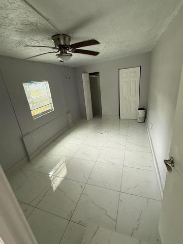 440 Tulip Tree Drive, Lake Worth, FL 33462