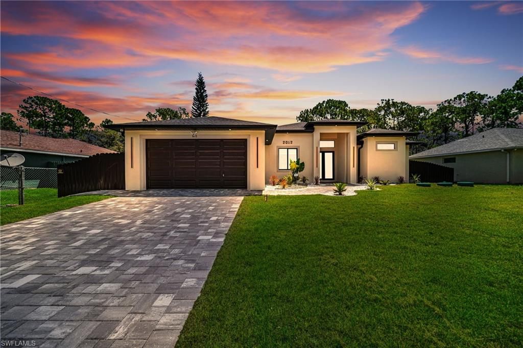 2012 Robert AVE, Alva, FL 33920