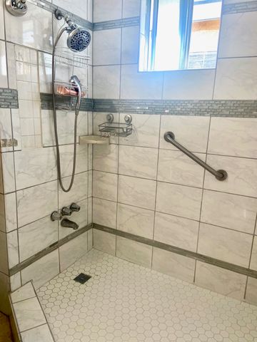 24386 Thomas Ave, Hayward, CA 94544