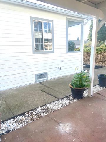 24386 Thomas Ave, Hayward, CA 94544