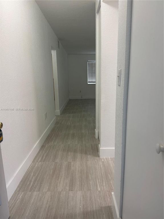 17255 SW 95th Ave 211, Palmetto Bay, FL 33157