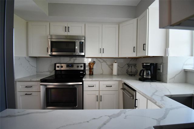 1770 BENJAMIN FRANKLIN DRIVE 507, Sarasota, FL 34236