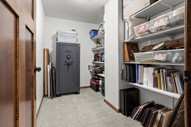 3712 11th Avenue S, Moorhead, MN 56560