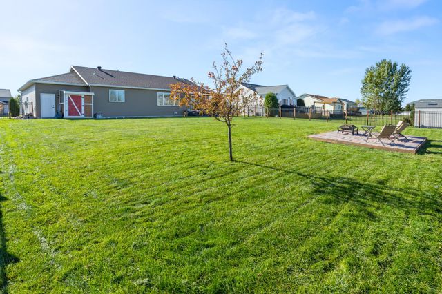3712 11th Avenue S, Moorhead, MN 56560