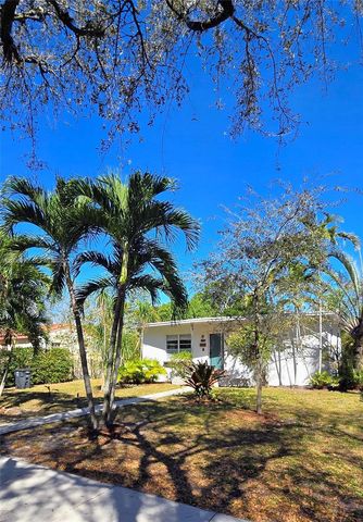 1135 NE 133rd St, North Miami, FL 33161