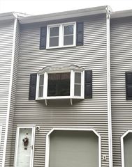 115 Tennis Plaza Road 14, Dracut, MA 01826