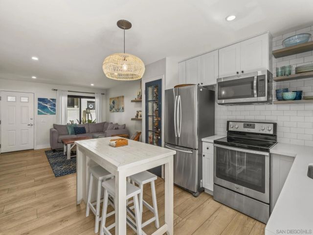 3825 Caminito Litoral 212, San Diego, CA 92107