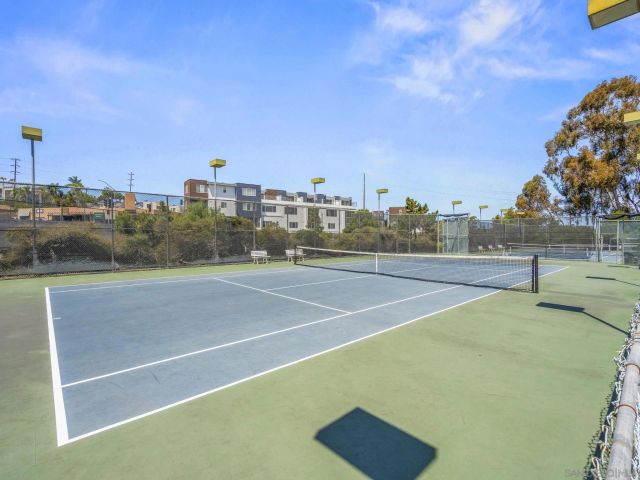3825 Caminito Litoral 212, San Diego, CA 92107