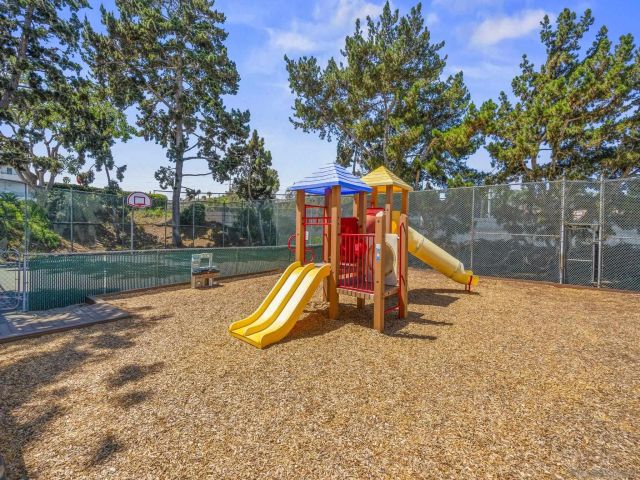 3825 Caminito Litoral 212, San Diego, CA 92107