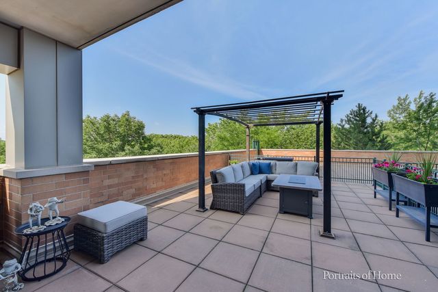 6420 Double Eagle Drive 314, Woodridge, IL 60517
