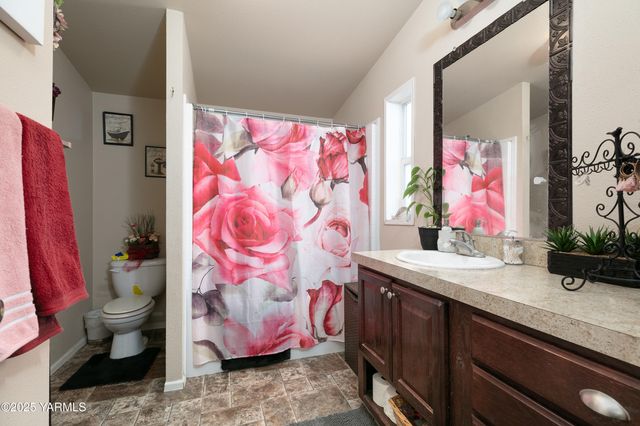 1201 W Washington Ave Unit 15, Yakima, WA 98903